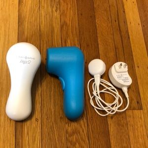 Clarisonic Mia 2 with Travel Case & Charger